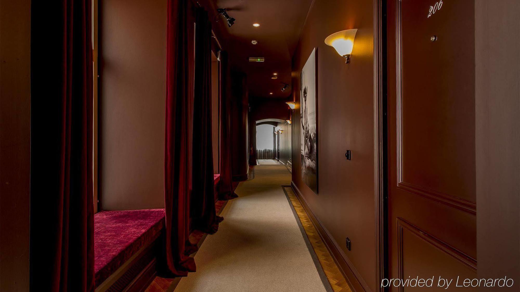 Hotelli St. Petersbourg - Small Luxury Of The World 5*